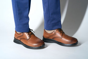 Robbins & Brooks Hayden Tan right-facing hero image