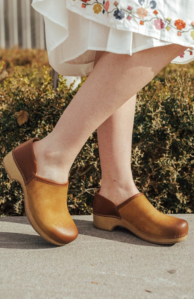 Dansko 2025 Dansko Love What You Do Clogs Dansko Women's Do What