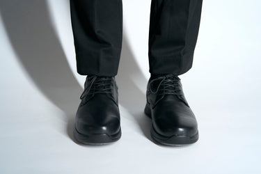 Robbins & Brooks Hammond Black both shoes straight on