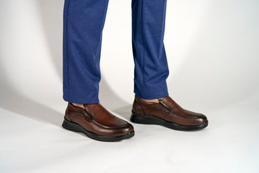 Robbins & Brooks Hinckley Chocolate Brown both shoes straight on