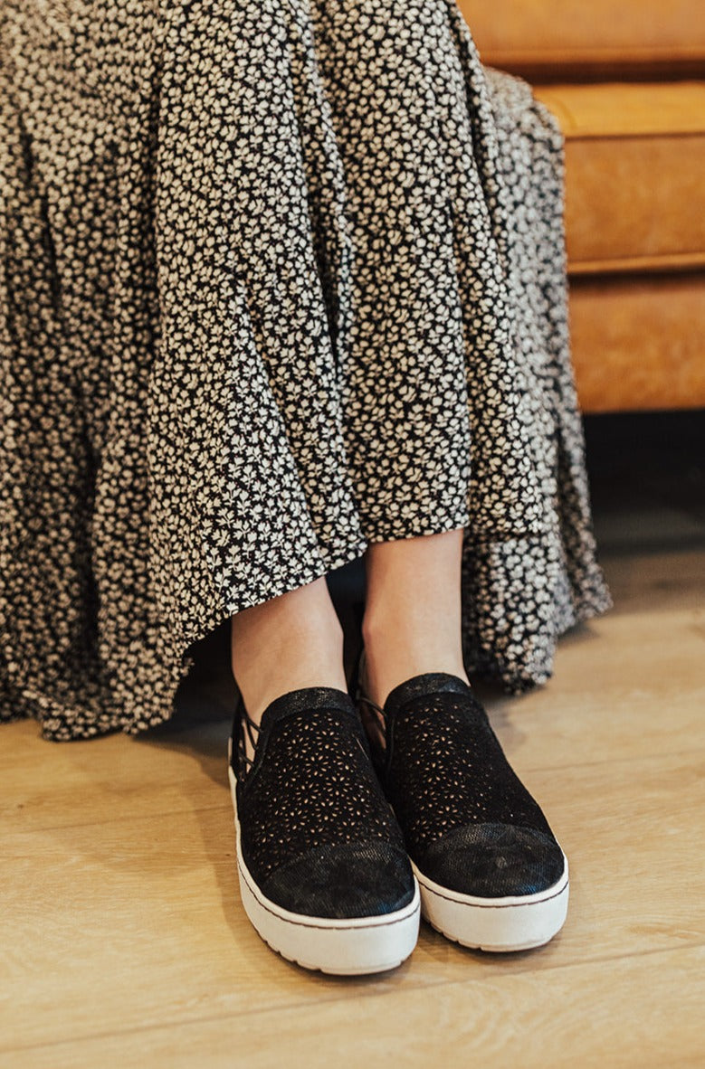 Jambu Erin Black - Main Image