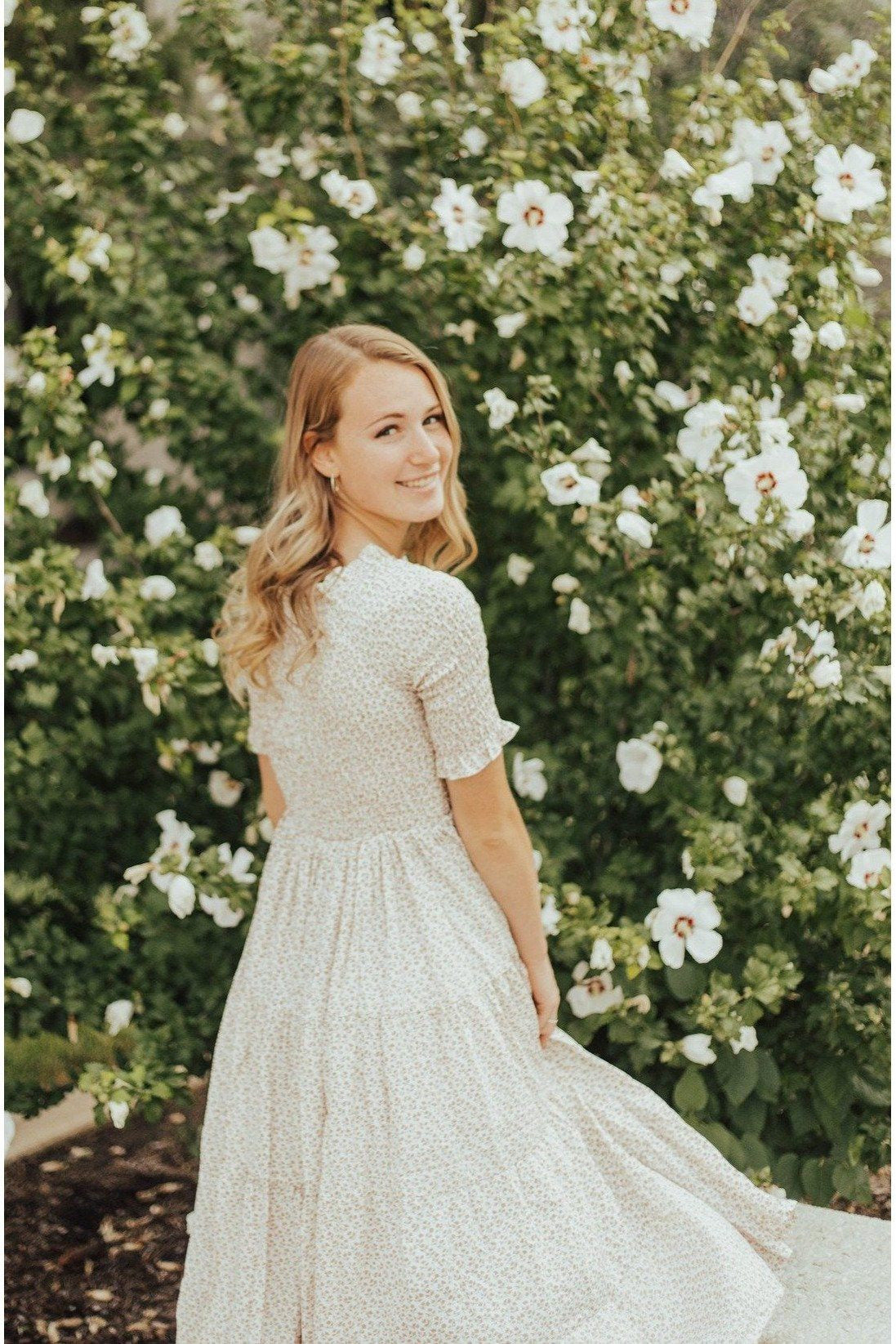Karina Dress White – MissionaryMall