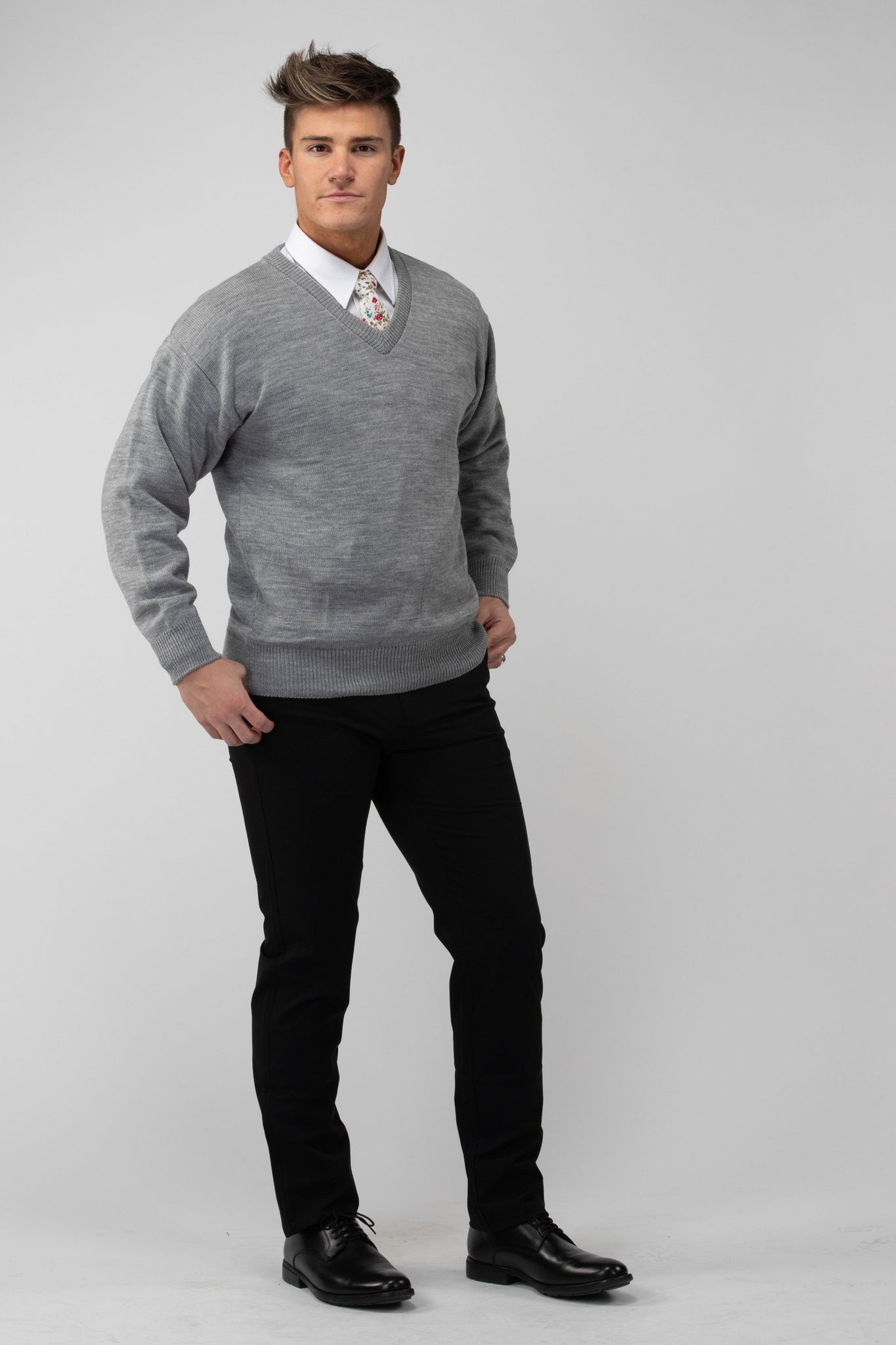 Edwards V-Neck Sweater - V-Neck Long Sleeve Sweater
